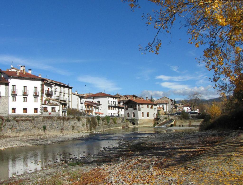 Casa Rural Urandi I Burgui Exterior photo